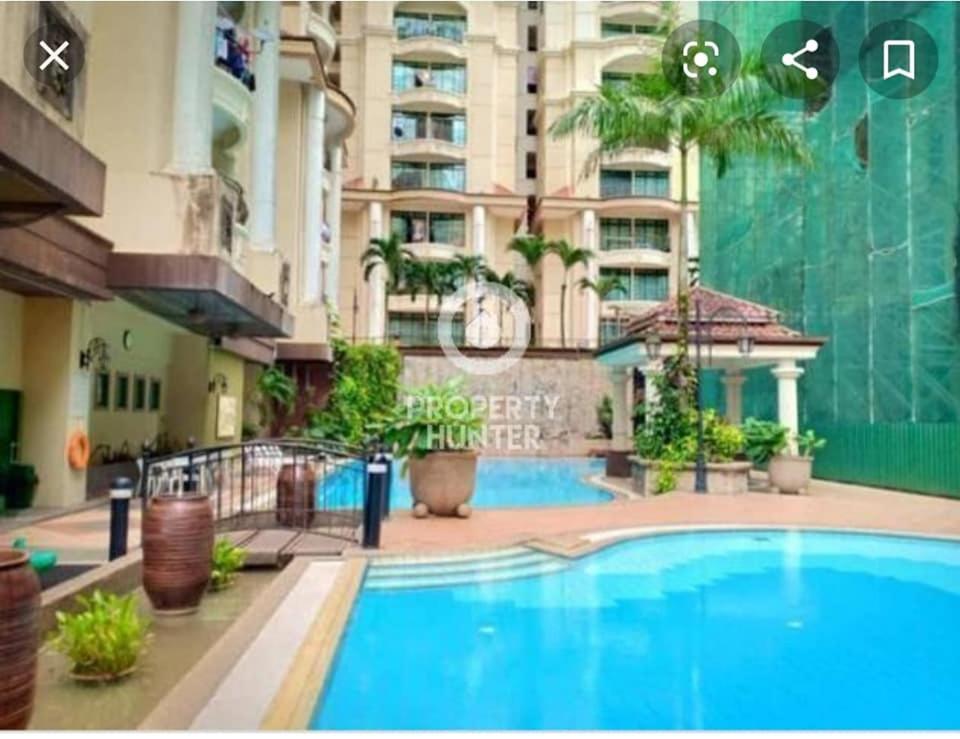 Kenyalang Emerald Riverine Resort Homestay Kuching Buitenkant foto